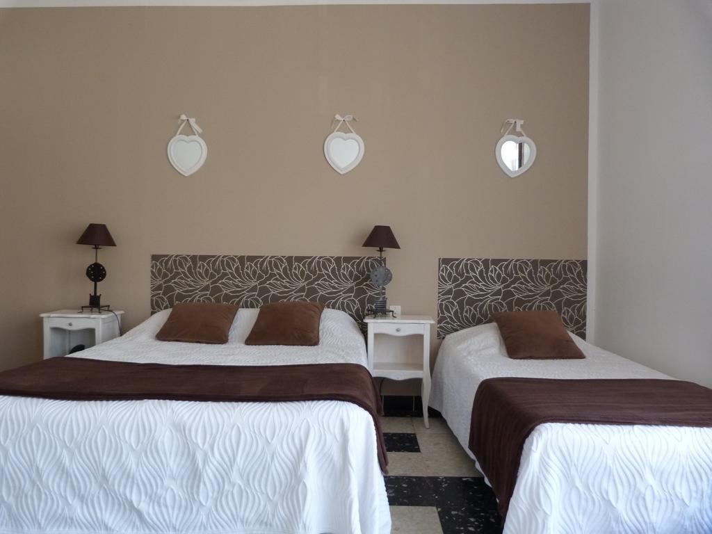Hotel De Thau Meze Room photo
